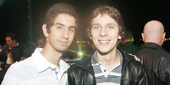 Leonardo Lima e Bruno Spaniol foram clicados no Espaço GCN/Mazza no show de Jorge e Mateus 